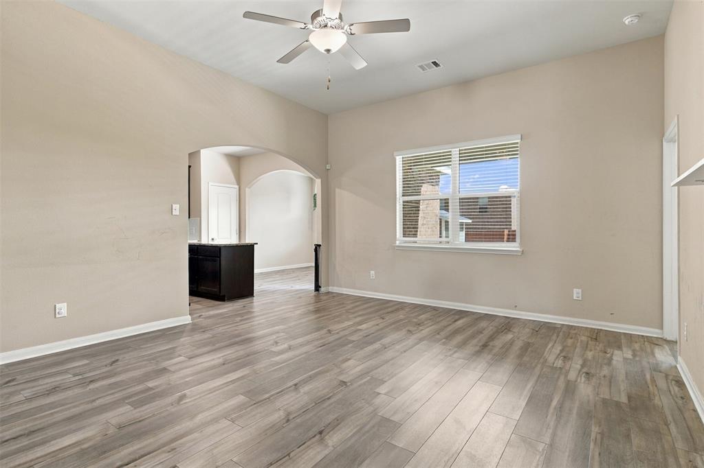 13641 Fehrman Road Crowley, TX 76036 - Photo 8 of 17 Gallery Image 8