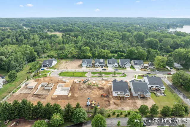 $887,295 | 7713 Fase Street Southeast, Unit LOT 13, Ada, MI 49301