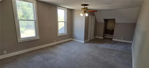 $1,275 | 1324 Messanie Street, St. Joseph, MO 64501