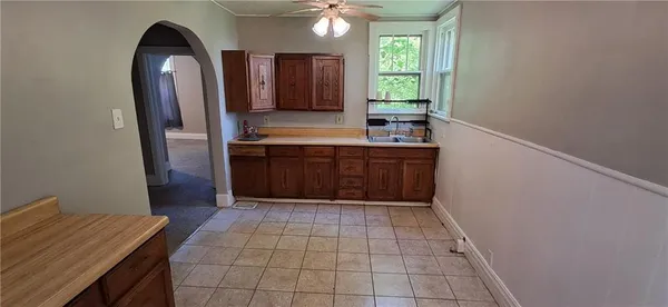 $1,275 | 1324 Messanie Street, St. Joseph, MO 64501