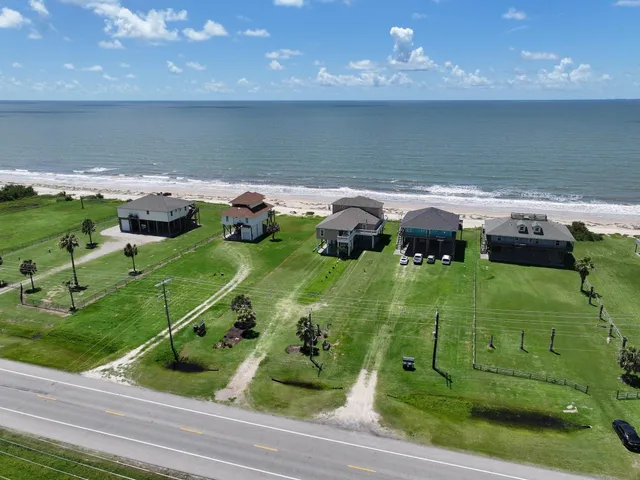 a view of livingroom with outdoor seating