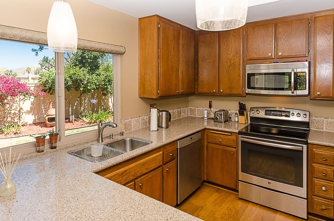 17808 Aguamiel Road San Diego, CA 92127 - Photo 12 of 25