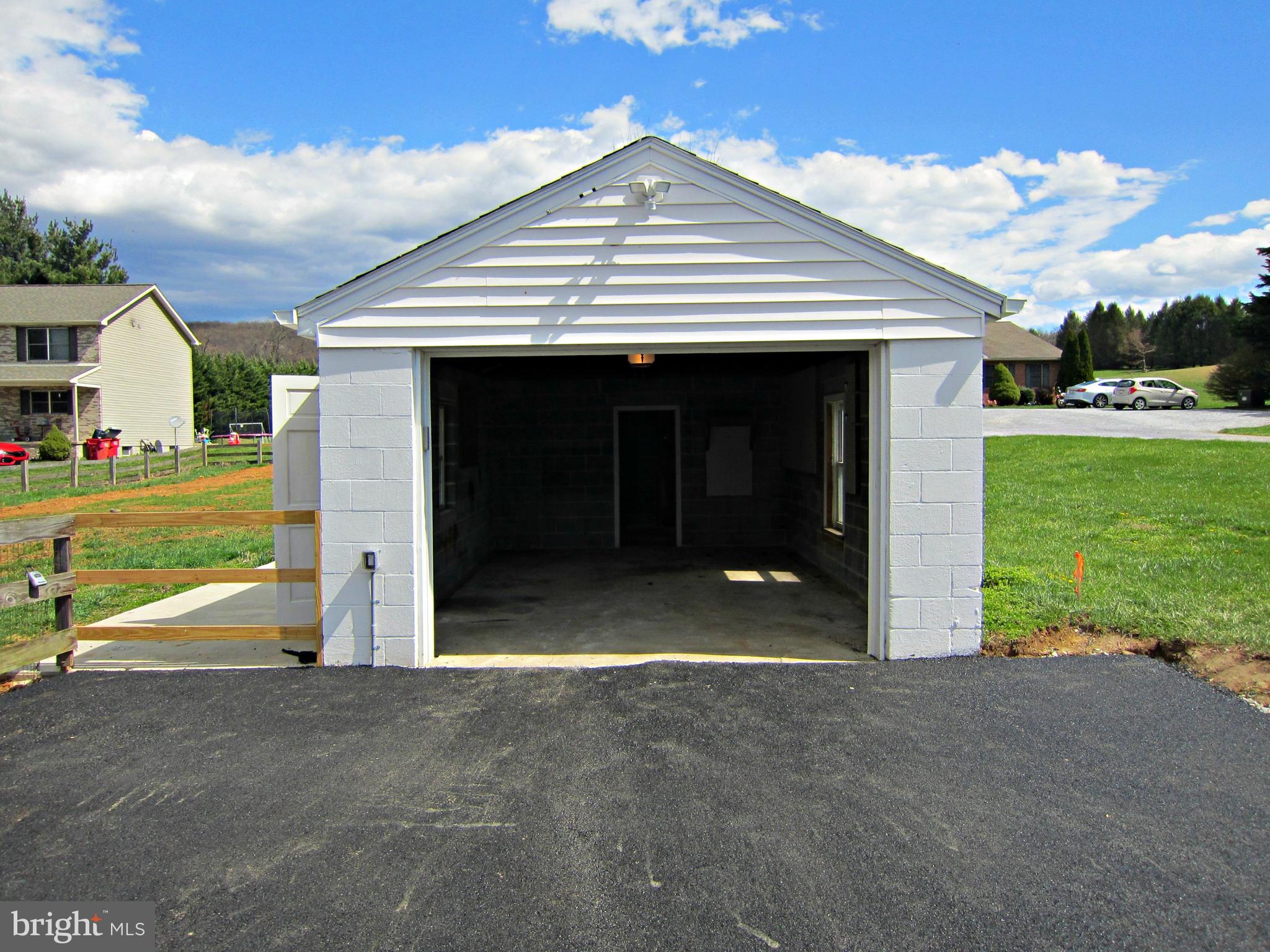 8015 Mapleville Road Boonsboro, MD 21713 - Photo 17 of 22 Garage with opener