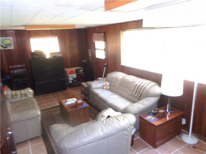 4704 Radnor Road Indianapolis, IN 46226 - Photo 14 of 24 Gallery Image 14
