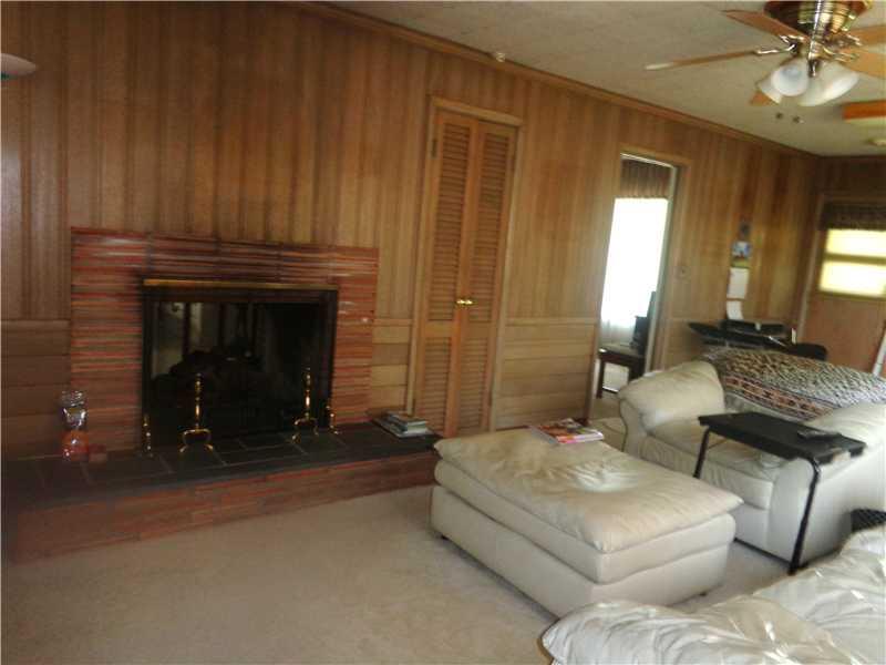 4704 Radnor Road Indianapolis, IN 46226 - Photo 8 of 24 Gallery Image 8