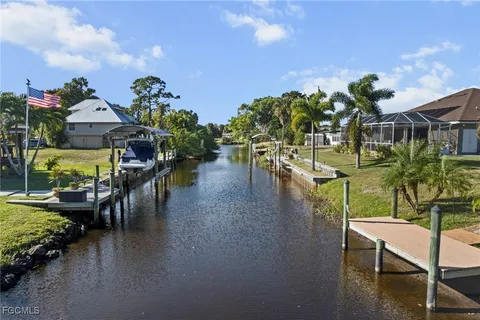 $329,000 | 1956 Indian Creek Drive, North Fort Myers, FL 33917