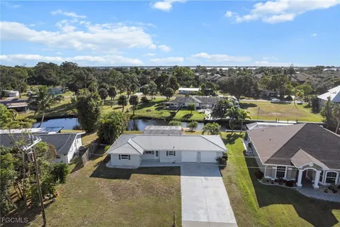 $329,000 | 1956 Indian Creek Drive, North Fort Myers, FL 33917
