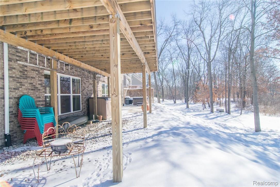 1054 Riverside Street Milford, MI 48381 - Photo 59 of 63 DSC_2128.jpg