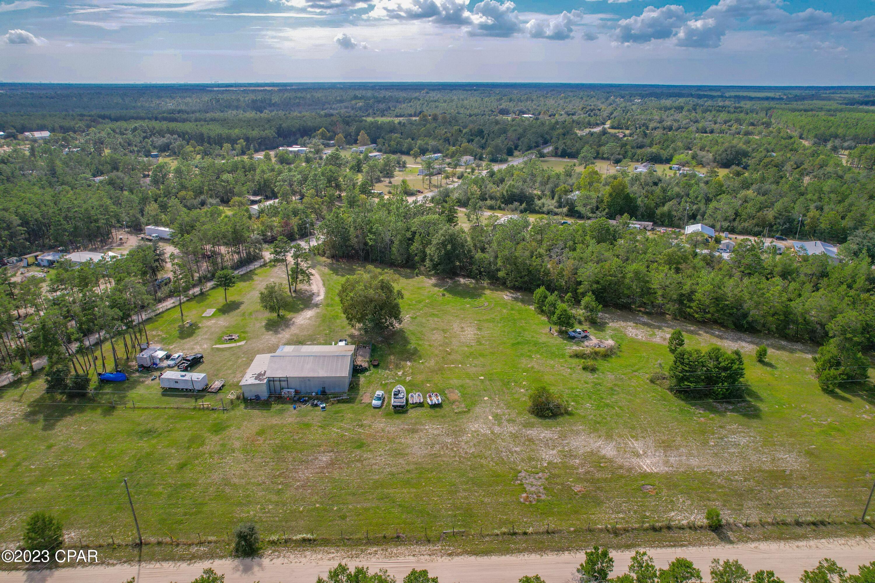 1305 Spikes Road Southport, FL 32409 - Photo 6 of 27 Gallery Image 6