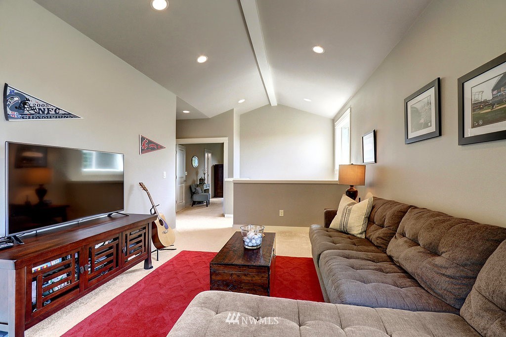22025 38th Avenue Southeast Bothell, WA 98021 - Photo 13 of 25