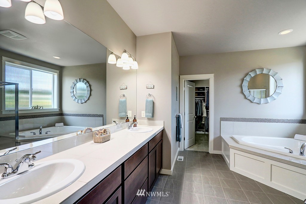 22025 38th Avenue Southeast Bothell, WA 98021 - Photo 15 of 25
