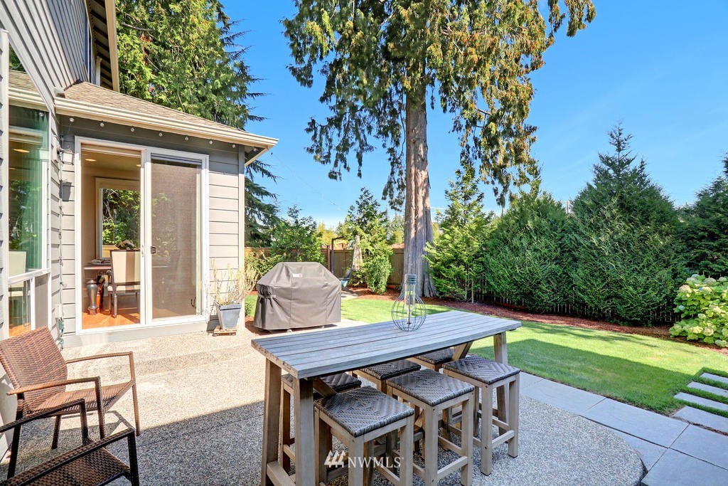 22025 38th Avenue Southeast Bothell, WA 98021 - Photo 23 of 25