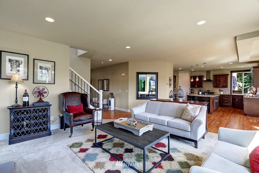 22025 38th Avenue Southeast Bothell, WA 98021 - Photo 4 of 25