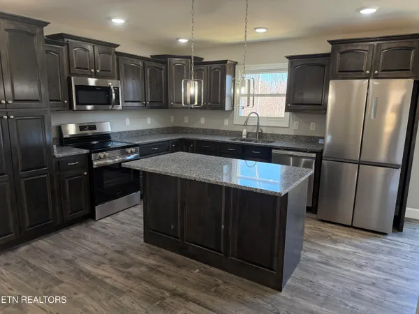 $309,000 | 388 Bear Knob Lane, Crawford, TN 38554