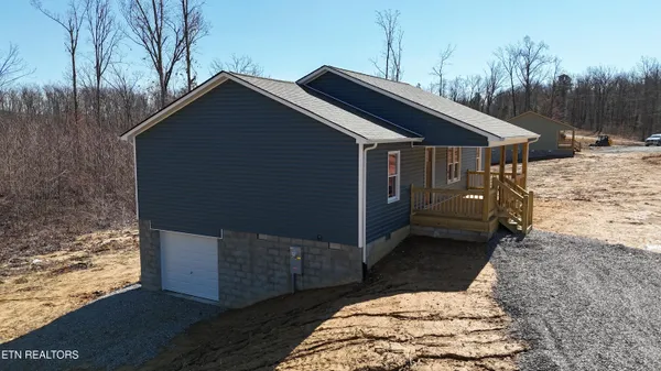 $309,000 | 388 Bear Knob Lane, Crawford, TN 38554
