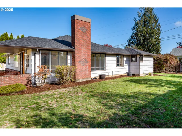 $410,000 | 1090 Nyssa Street, Junction City, OR 97448