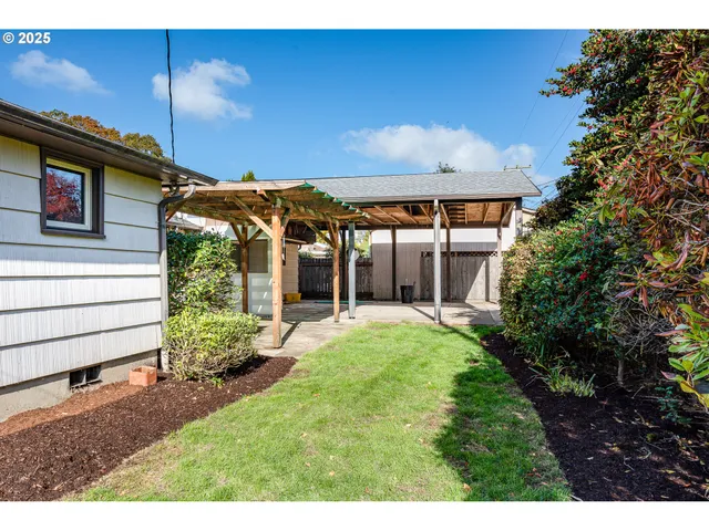 $410,000 | 1090 Nyssa Street, Junction City, OR 97448