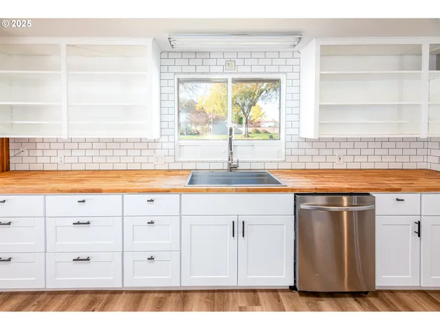 $410,000 | 1090 Nyssa Street, Junction City, OR 97448