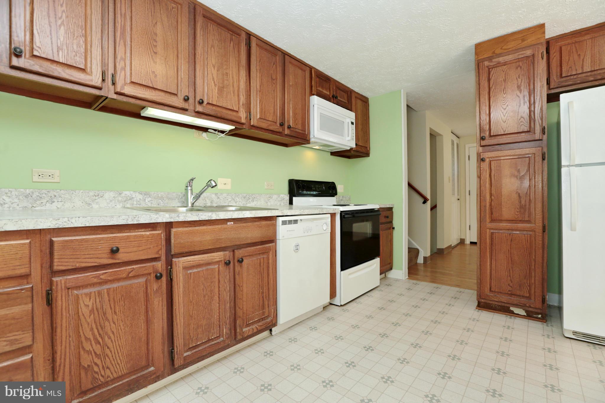 1903 Michael Road Waldorf, MD 20601 - Photo 3 of 30 Kitchen