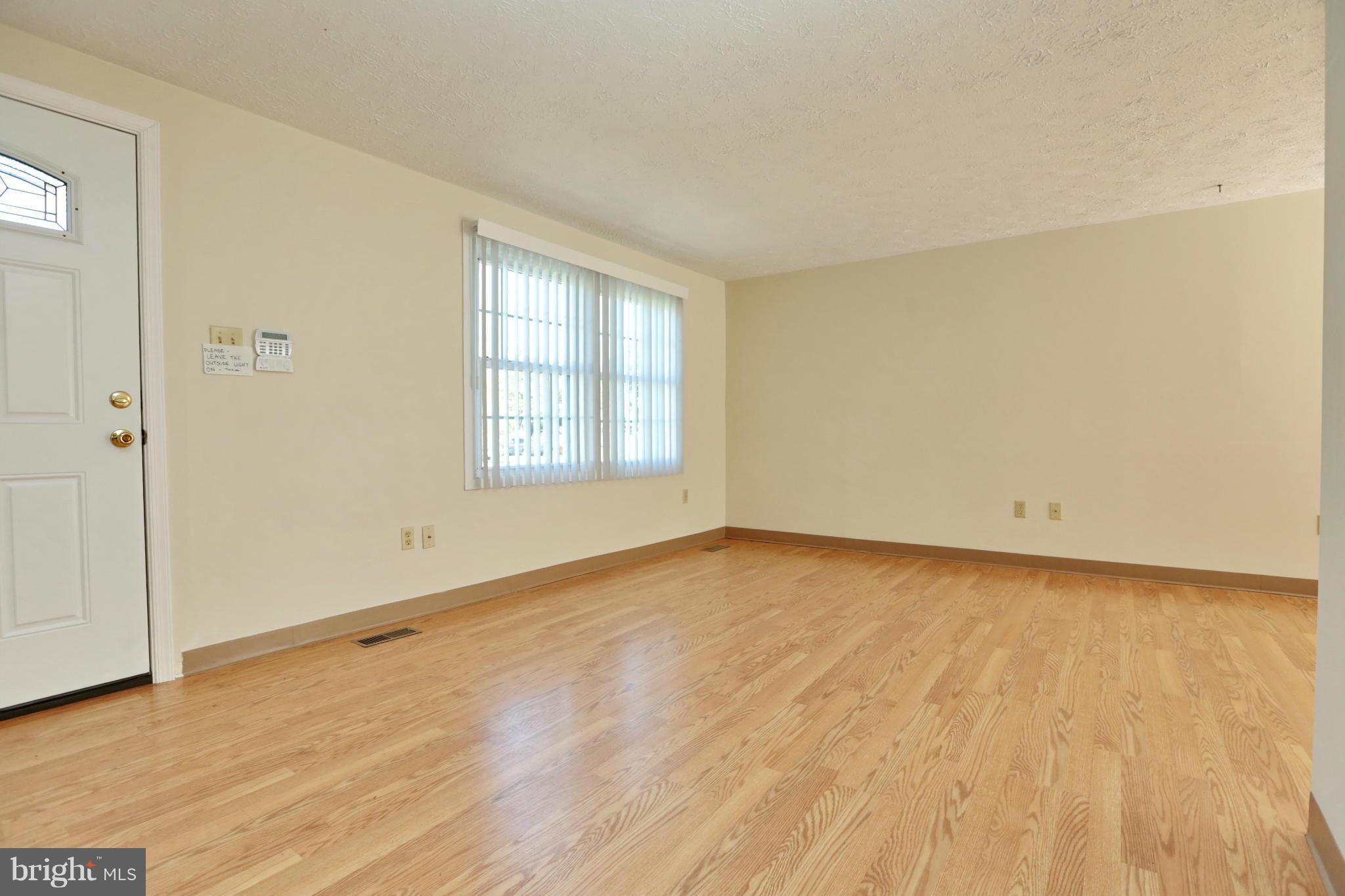 1903 Michael Road Waldorf, MD 20601 - Photo 8 of 30 Living Room