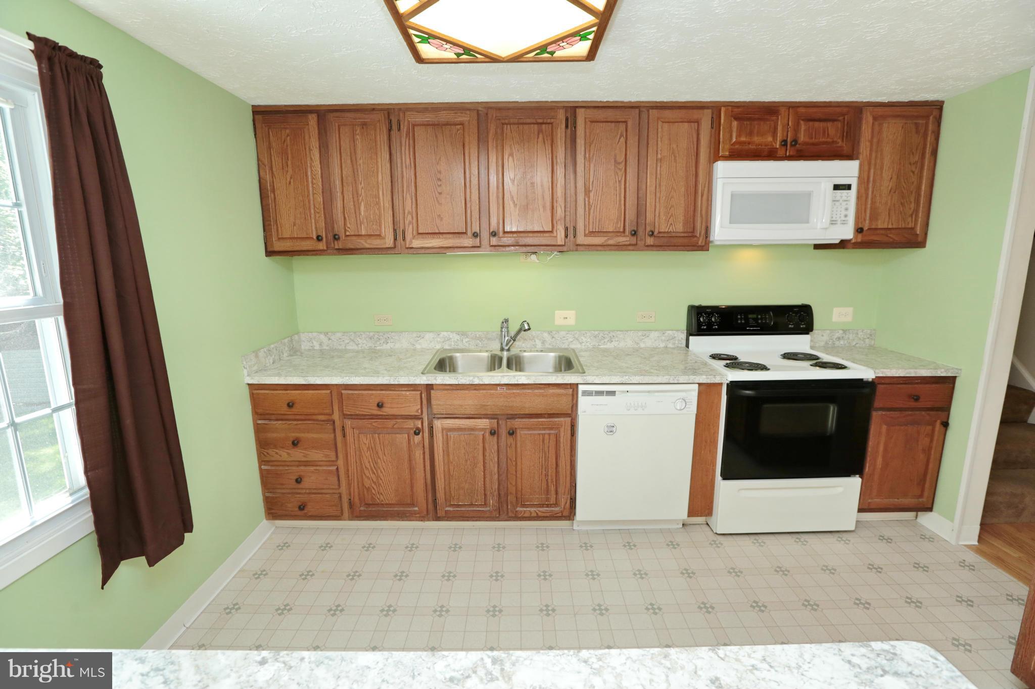 1903 Michael Road Waldorf, MD 20601 - Photo 10 of 30 Kitchen