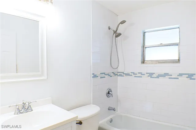 $1,350 | 19091 Holly Road, Fort Myers, FL 33967