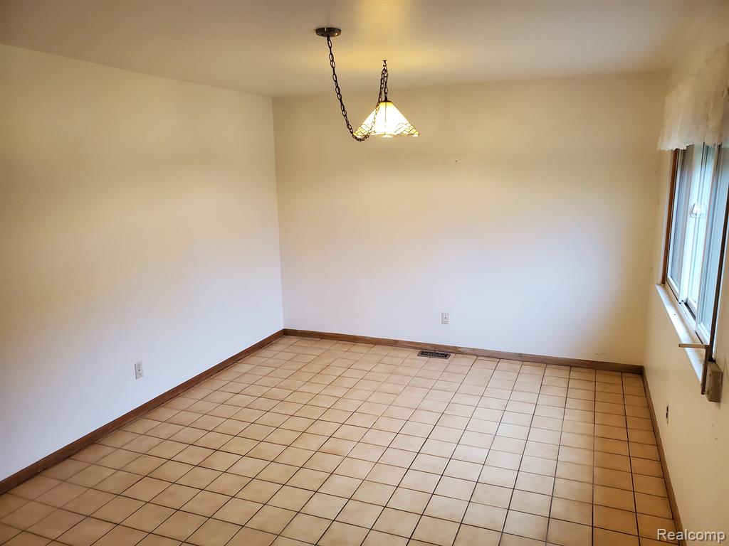 26289 Power Road Farmington Hills, MI 48334 - Photo 27 of 63
