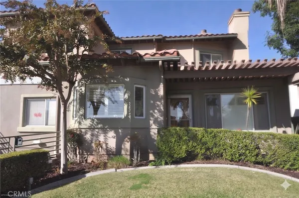 $899,000 | 255 North Michigan Avenue, Unit 5, Pasadena, CA 91106