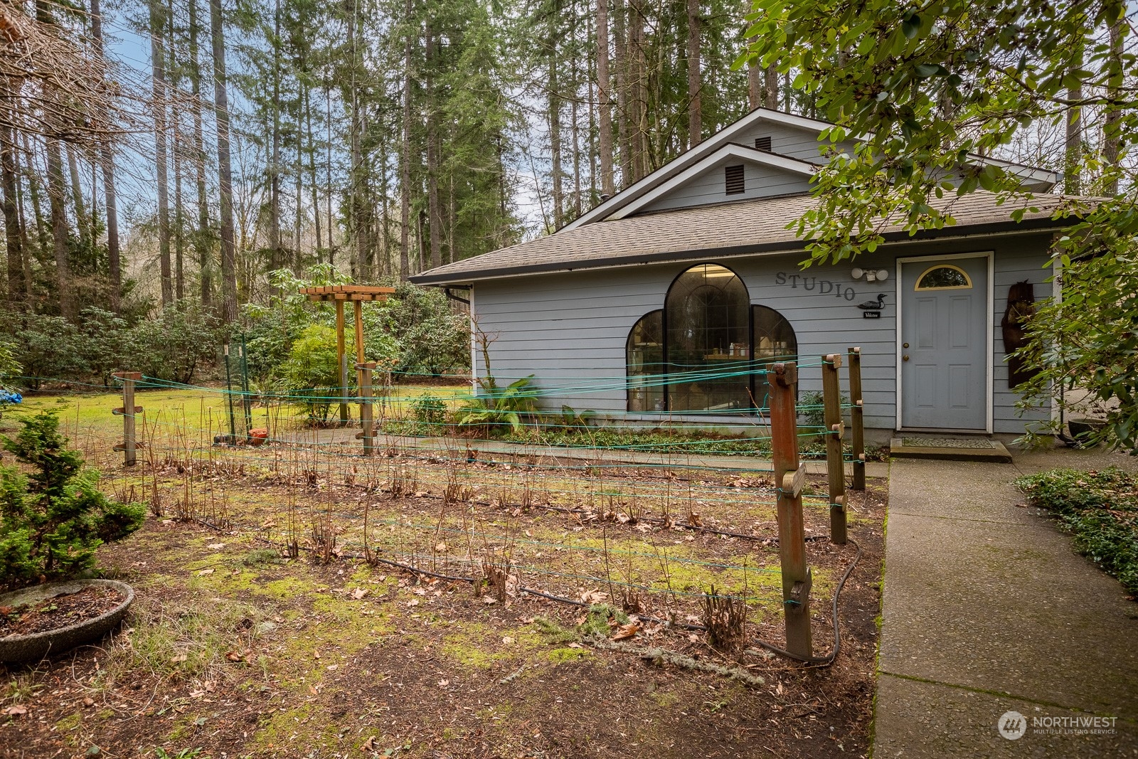 7305 Rixie Road Southeast Olympia, WA 98501 - Photo 16 of 39 Gallery Image 16