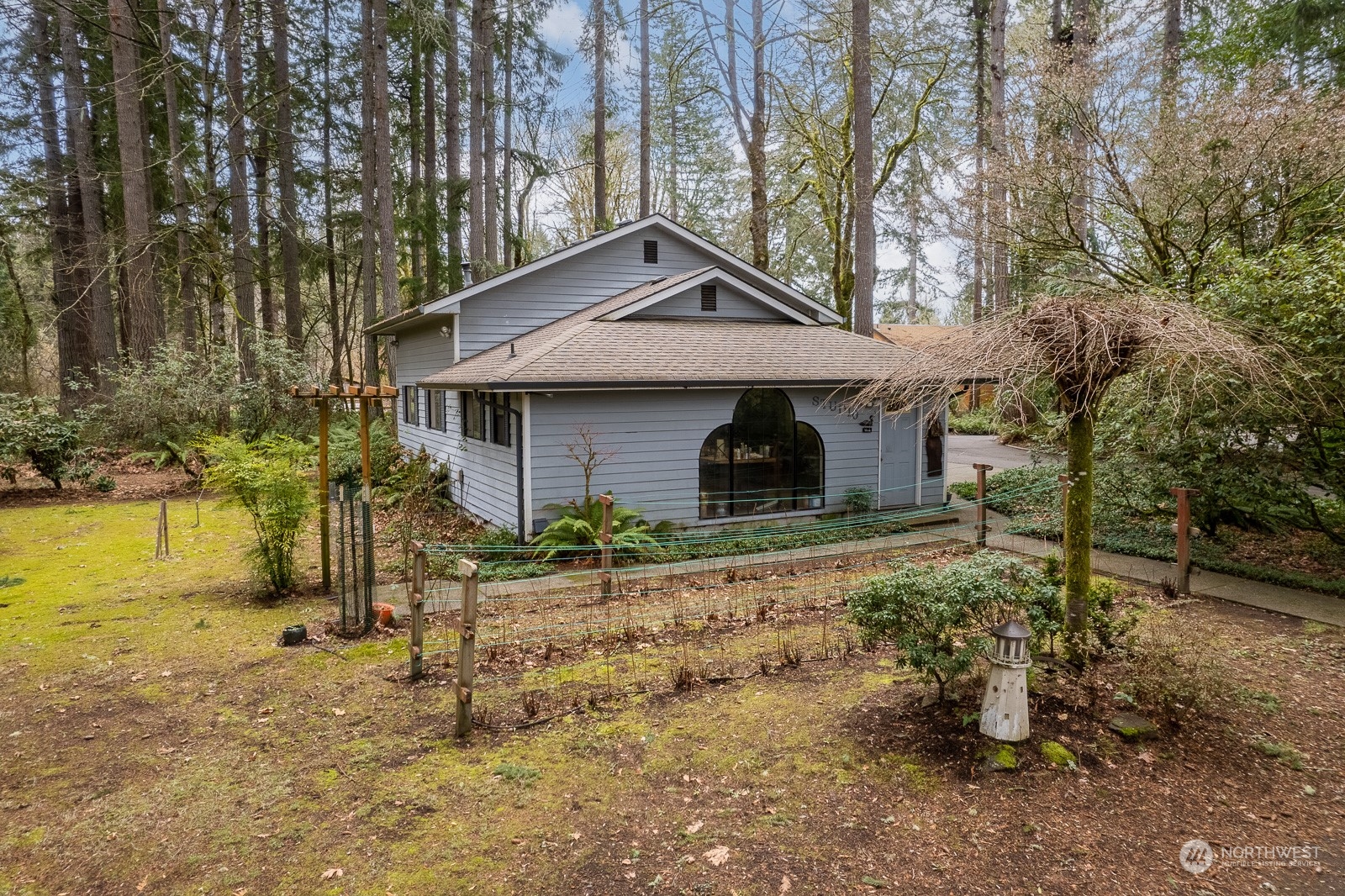 7305 Rixie Road Southeast Olympia, WA 98501 - Photo 4 of 39 Gallery Image 4