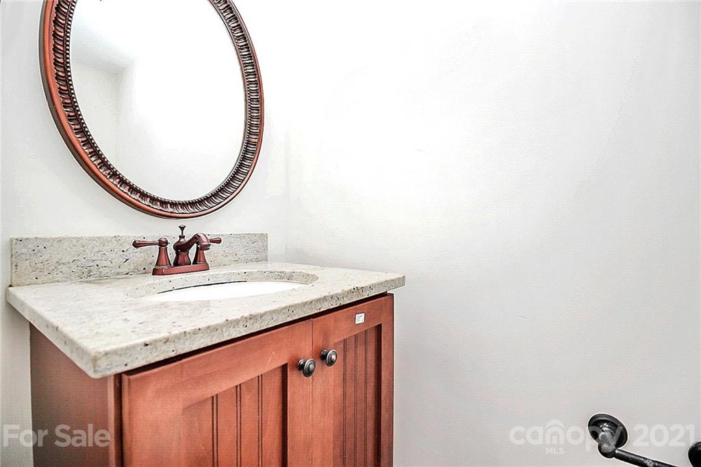 4921 Park Road, Unit D Charlotte, NC 28209 - Photo 15 of 21 Gallery Image 15