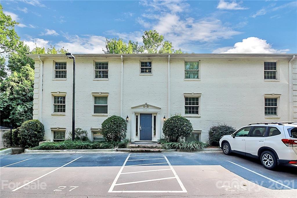 4921 Park Road, Unit D Charlotte, NC 28209 - Photo 3 of 21 Gallery Image 3