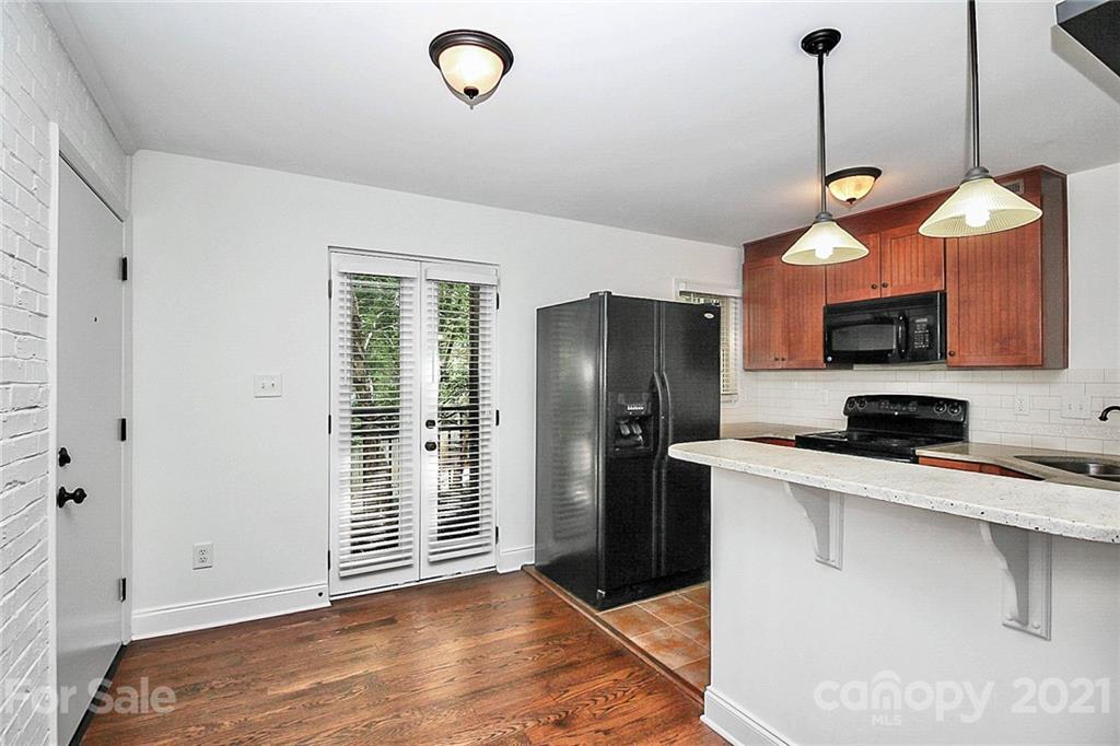 4921 Park Road, Unit D Charlotte, NC 28209 - Photo 6 of 21 Gallery Image 6