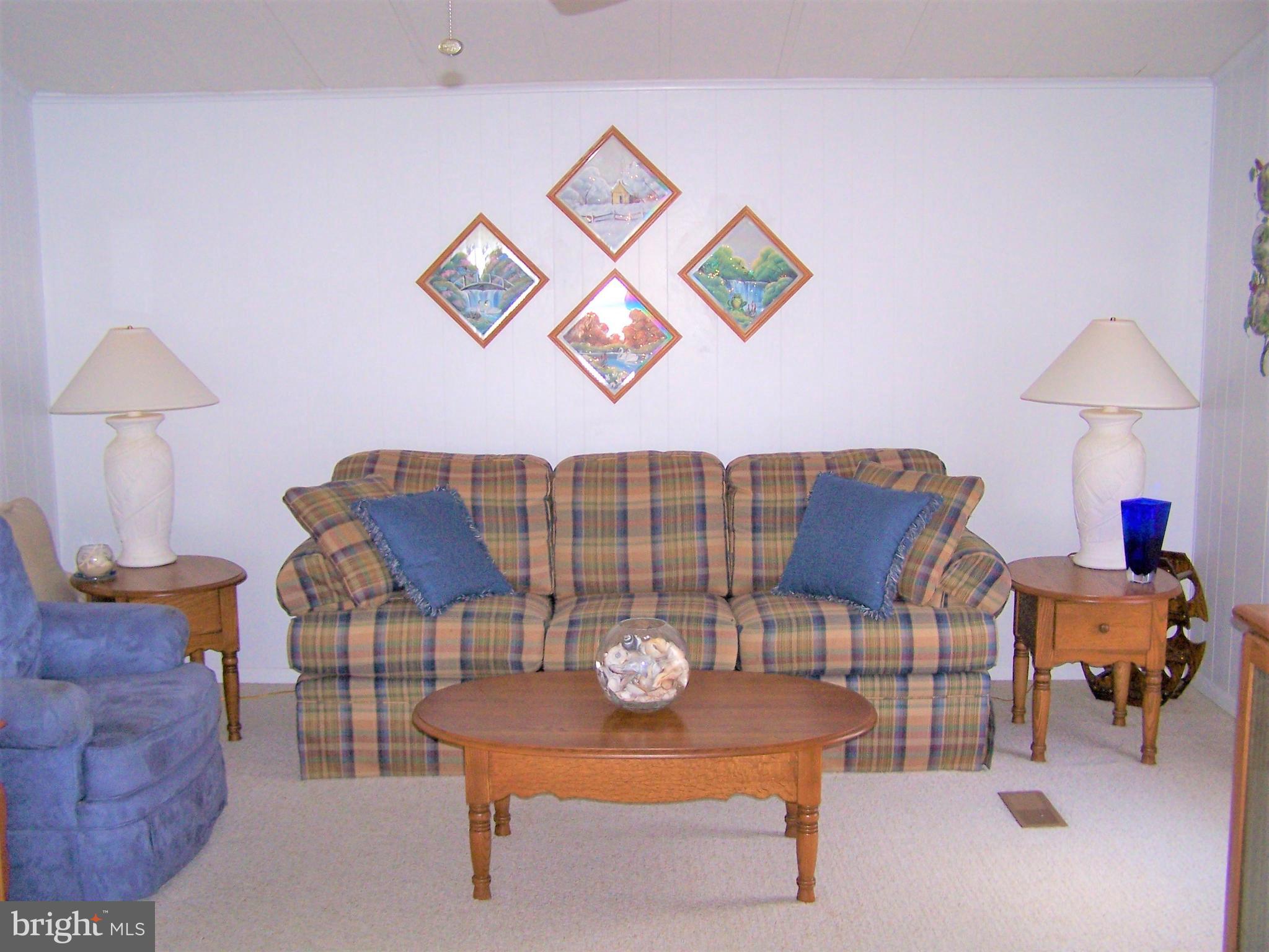 134 Clamshell Road Ocean City, MD 21842 - Photo 9 of 43 Living Area