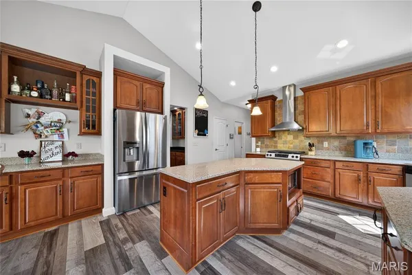 $749,900 | 16 Charlemagne Court, Lake St. Louis, MO 63367
