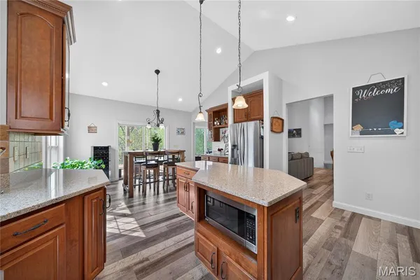 $749,900 | 16 Charlemagne Court, Lake St. Louis, MO 63367