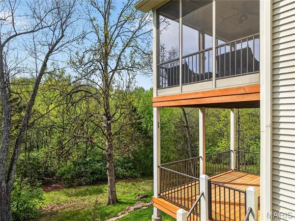 $749,900 | 16 Charlemagne Court, Lake St. Louis, MO 63367