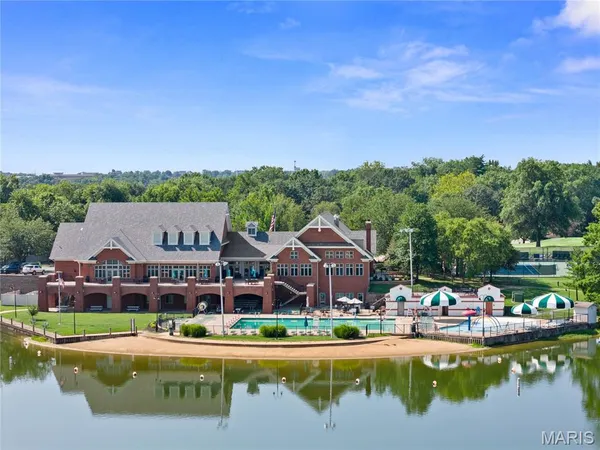 $749,900 | 16 Charlemagne Court, Lake St. Louis, MO 63367