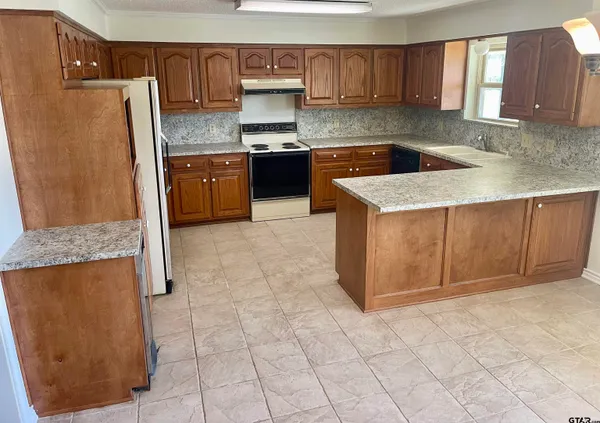 $320,000 | 1624 County Road 1560, Alba, TX 75410