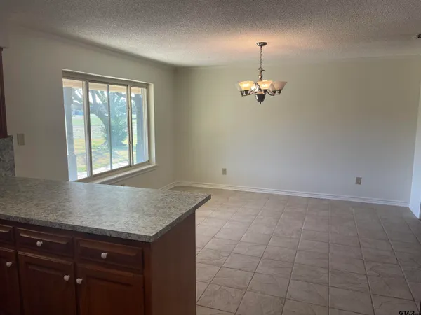 $320,000 | 1624 County Road 1560, Alba, TX 75410