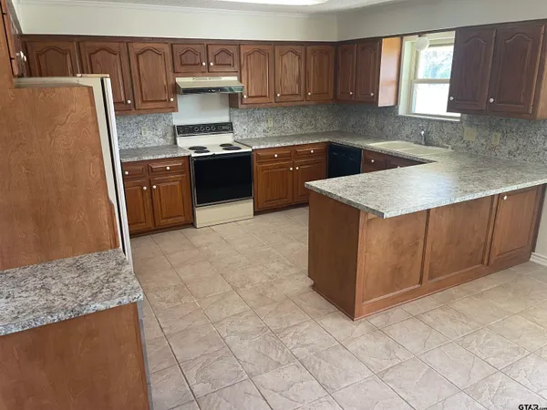 $320,000 | 1624 County Road 1560, Alba, TX 75410