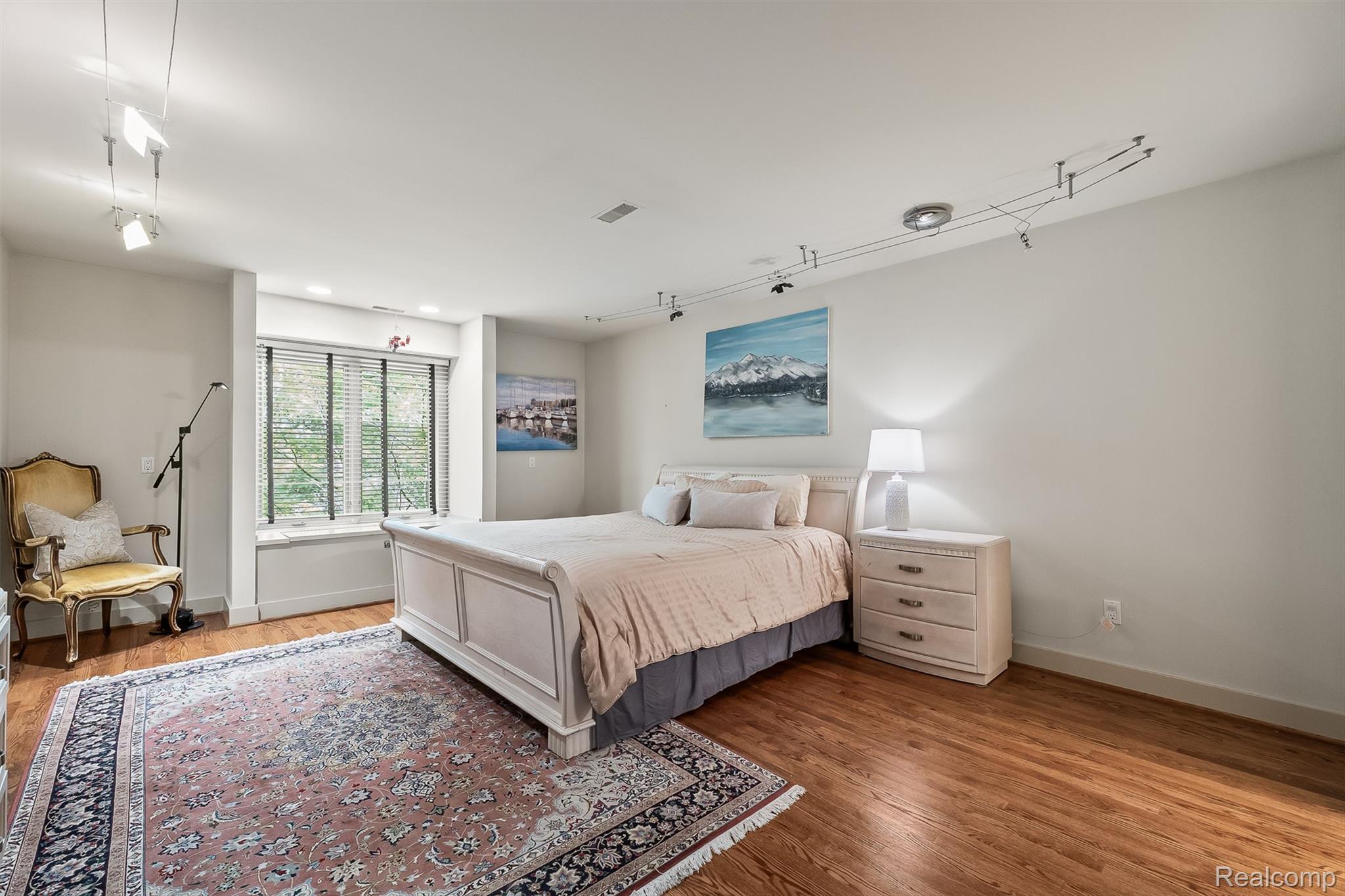 1800 Tiverton Road Bloomfield Hills, MI 48304 - Photo 29 of 56 41-Tiverton-3.jpg