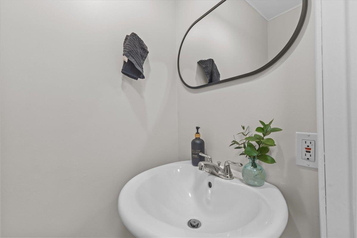 2330 Main Street, Unit 4 Colchester, VT 05446 - Photo 21 of 30