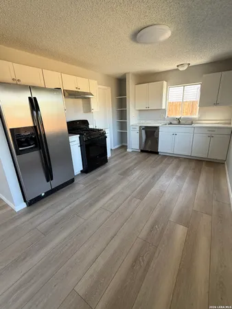 $1,575 | 104 North Meadow Street, Converse, TX 78109