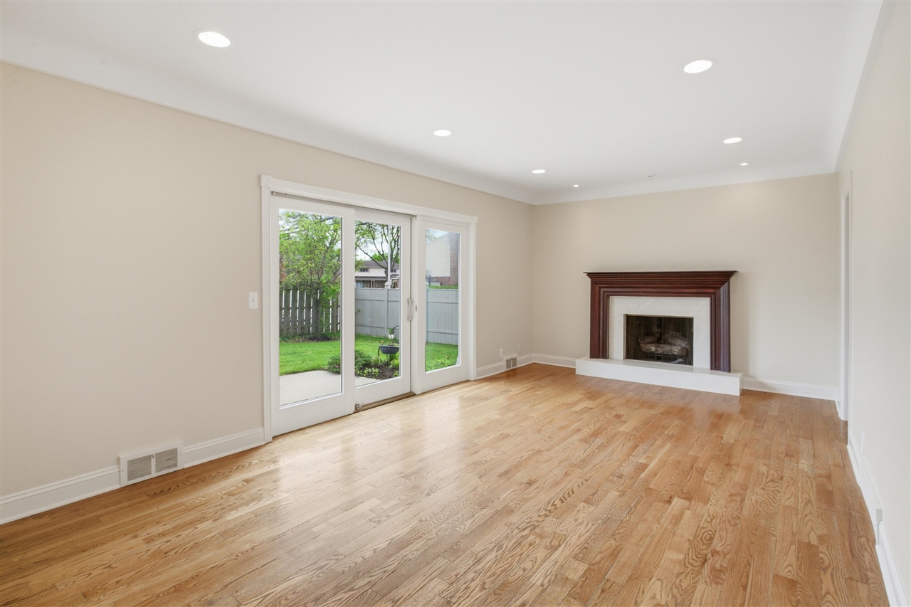 653 Perrien Place Grosse Pointe, MI 48236 - Photo 26 of 54