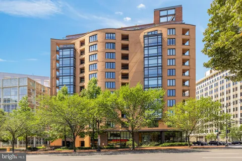 $695,000 | 1010 Massachusetts Avenue Northwest, Unit 207, Washington, DC 20001