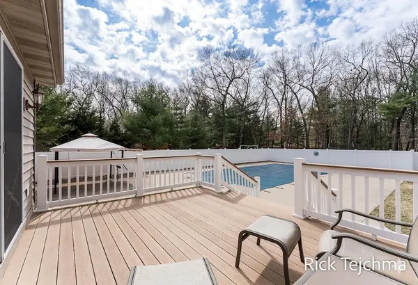 $514,900 | 2055 Rambling Oak Drive, Muskegon, MI 49445