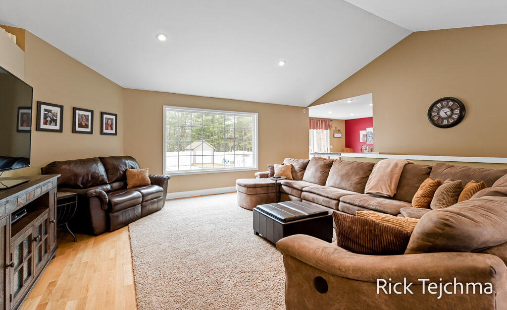 2055 Rambling Oak Drive Muskegon, MI 49445 - Photo 30 of 75 30