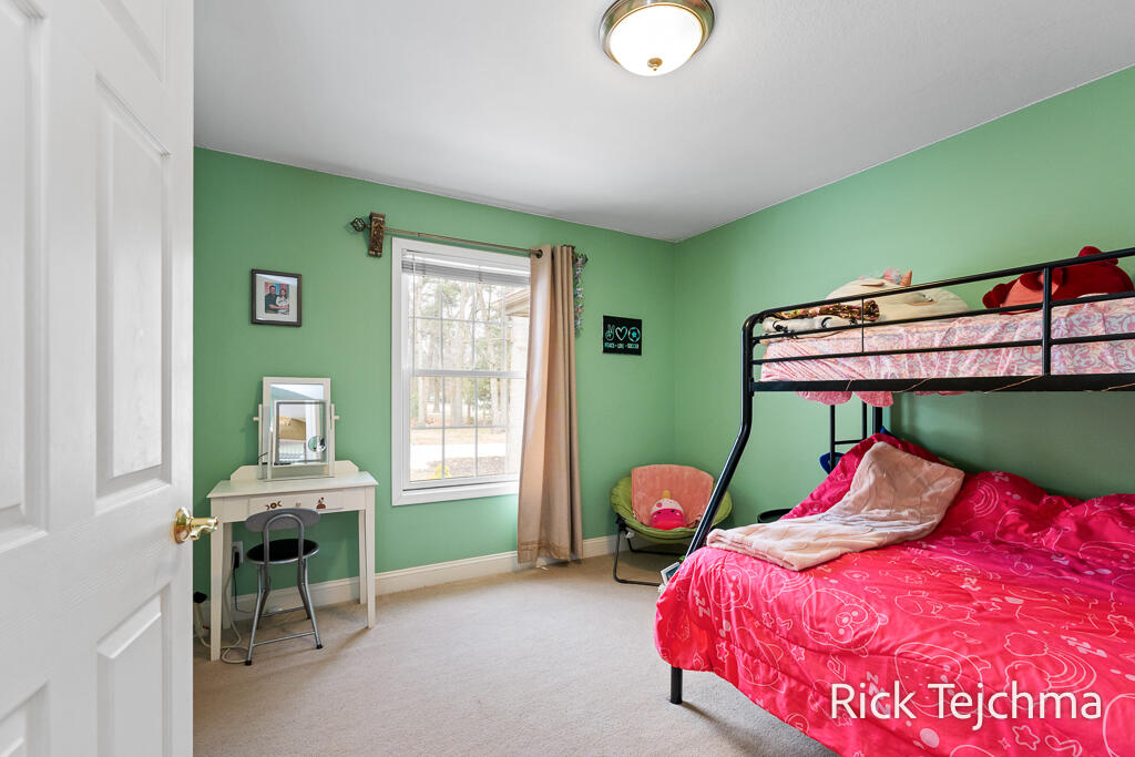 2055 Rambling Oak Drive Muskegon, MI 49445 - Photo 42 of 75 42