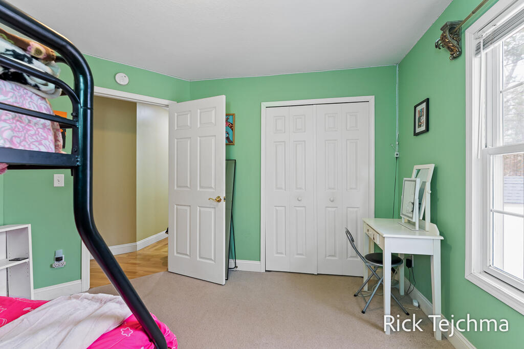 2055 Rambling Oak Drive Muskegon, MI 49445 - Photo 44 of 75 44